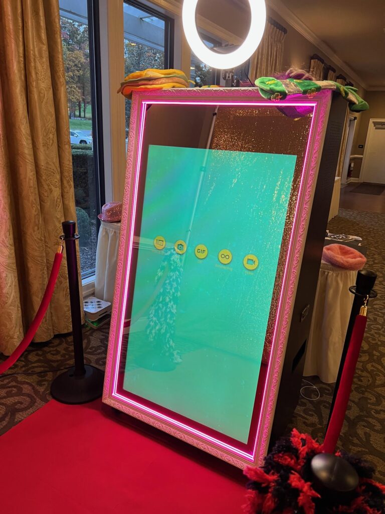 Magic Mirror Photo Booth